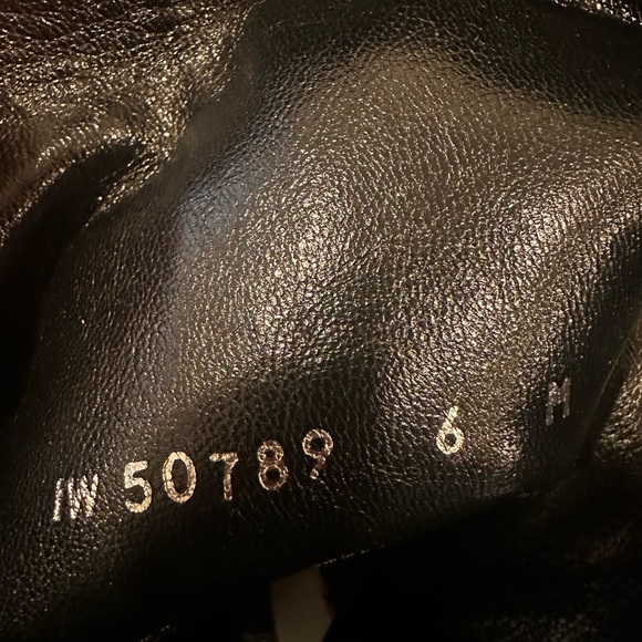 Stuart Weitzman Black Suede Knee High Flat Boots Size 6M - Picture 8 of 10